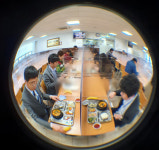 코로나19  풍속도 … 창녕군청 구내식당 생활상 변화