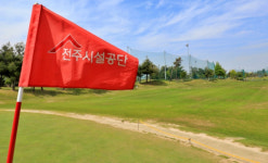 전주 8개 종목 야외 체육시설 운영 재개...수영장 등 실내시설은 휴장 지속