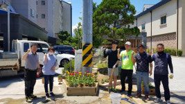 동해 북평동 생활 쓰레기 상습 투기지가 꽃밭으로 변신