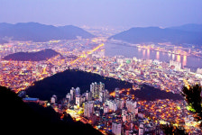 창원시 마산합포구 자산동, 맑은 물과 수려한 산