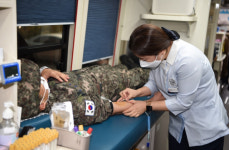 공군 제20전투비행단 사랑의 헌혈증 2020장 전달