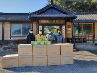 속초시 시민약국, 이목리마을회에 구급함 110개 전달