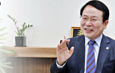 정헌율 익산시장, 문해교육 활성화 공로 100점...문해교육상 수상