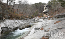[가볼만한 곳] 서출동류 물길 따라 걷는 트레킹 코스 거창 월성계곡