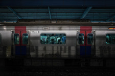 코로나 공포에도 멈출 수 없는 발들...퇴근길 신도림역