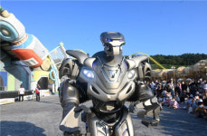 “로봇 가면 쓰고 오징어게임 놀이”… 마산로봇랜드 가을축제 16일 개막