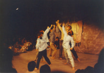 빼앗긴 들에 봄이 오듯 덩쿵 덩덥 얼쑤!