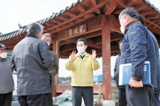 현장행정 나선 권익현 부안군수 새로운 부안 실현…속도 내자