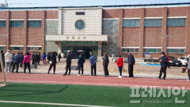 투표용지 바꿔달라에 선관위, 무효 처리