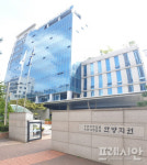 ‘안양 도로포장 근로자 3명 사망’ 롤러 운전기사 금고 2년