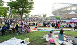 진주 올해 첫 ‘달빛영화제&나이트마켓’성황