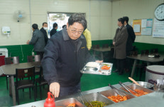홍태용 김해시장, 환경미화원 1일 체험 비지땀