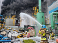 부산 강서구 녹산산단 화학공장서 불...2시간 30여분 만에 완전 진화