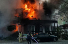 포항 죽장면 2층 펜션서 화재...인명피해 없이  