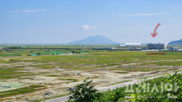 야영지에 덩그러니...아직도 신축공사중 글로벌청소년리더센터 쓸모는 있을까?