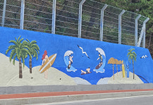 동해시, 일출로 옹벽 이색 벽화로 변신 ‘눈길’