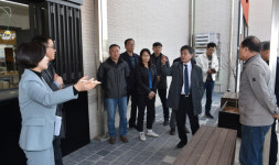 개점 앞둔 지평선 새마루 등 방문…현장행정 나선 정성주 김제시장