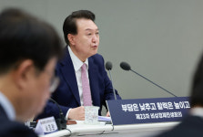 尹대통령 학교 용지·영화 티켓 부담금 폐지할 것[용산은 지금]