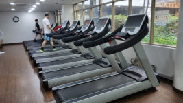 아파트 헬스장서 쓰러진 70대…경로당회장이 심폐소생술로 목숨 구해