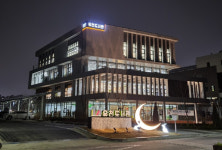 밤 10시 야간 운영 시립도서관…소확행 문화생활 익산시민에 인기