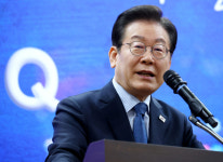 이재명, 文정부 겨냥? 촛불혁명 후 국민 삶 뭐가 바뀌었나
