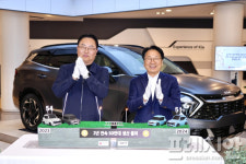 강기정 시장, 기아 오토랜드 광주 방문…2년 연속 자동차 생산 50만대 돌파 격려