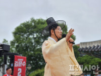 김문수,‘갓’ 쓰고 ‘도포’ 입고 안동 유세... 이어 박근혜 전 대통령 예방