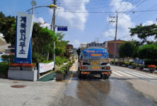 폭염이 낳은 새 풍속도…찾아가는 서비스 장수군 행정 박수