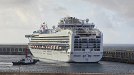 서귀포 강정크루즈항, 승하선 전용 시설 ‘갱웨이(gangway)’ 설치