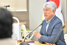 어르신도 외국인도 웃었다, 정선군의 ‘문턱 없는 민원실’이 만든 기적