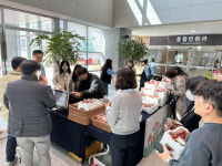 익산 로컬푸드 직매장 판로 초비상 현실화…공직자들이 상생장터 구매 나섰다