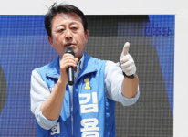 격전지 평택을 D-1 풍경은…민주당 曺 선택하면 국힘이 된다