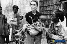 유니세프 60주년 기념 사진전 - 오드리 햅번