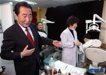 외국인 근로자센터 둘러보는 고건 전 총리