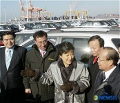 평택항 방문한 박근혜 전 대표