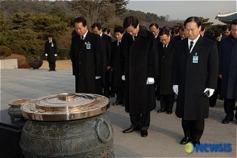 오세훈 시장, 국립현충원 참배