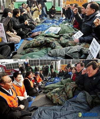 민노당 단식농성 사흘째, 지지ㆍ격려 방문 줄이어