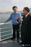 손학규 전 경기도지사, 부산북항 방문