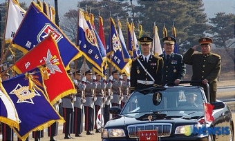 한.중 육군 참모총장 의장대 사열