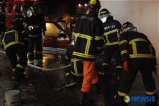 불길 잡는 소방대원