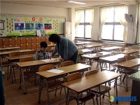 텅빈 포리 초등학교