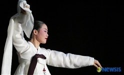 슬픔을 기쁨으로 승화시킨 살풀이 춤