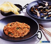 낙지찜의 진수…입가심 홍합탕