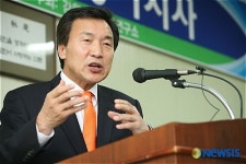 춘천광장은혜지사 | 춘천 방문 초청강연하는 손학규 전 지사