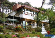 장복산공원 매점, 불법 증축