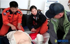 도자기작품도 보고 심패소생술도 배우고