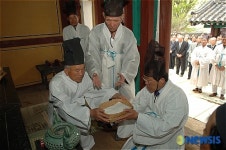 여주군, 매산서원 춘향제 봉행