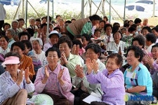 어버이날을 맞아 어르신 경로위안 잔치