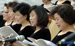 건강아리랑 부르는 종로구청합창단
