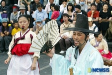 우리 춘향이는 어디있느냐?